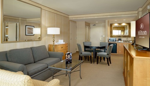 Suite, 1 King Bed with Sofa bed (Mini Suite)