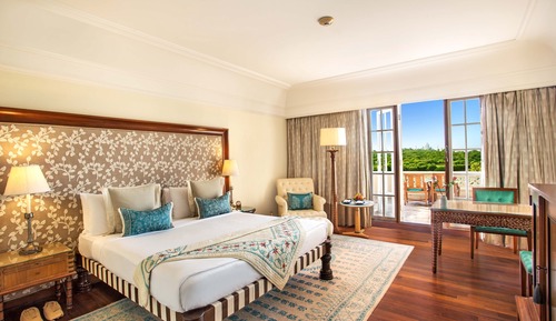 Premier Room, 1 King Bed, Balcony