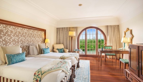 Premier Room, 1 King Bed, Balcony