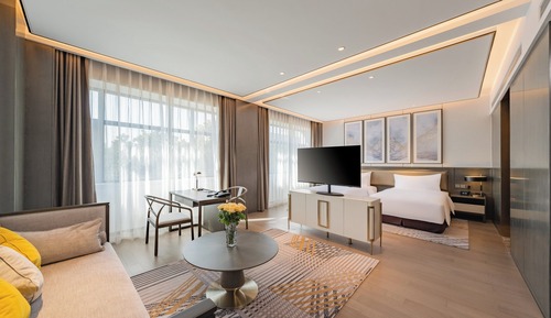 Suite, 2 Twin Beds (West Wing)
