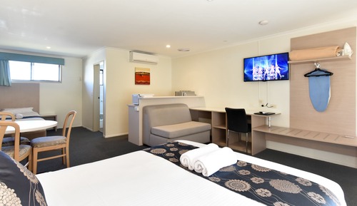 Executive Queen Room - Kitchenette, Not Pet Friendly