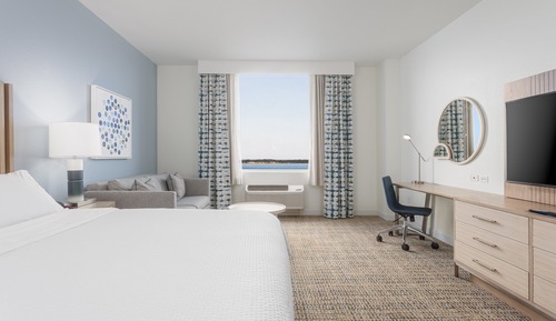 Standard Room, 1 King Bed, Bay View