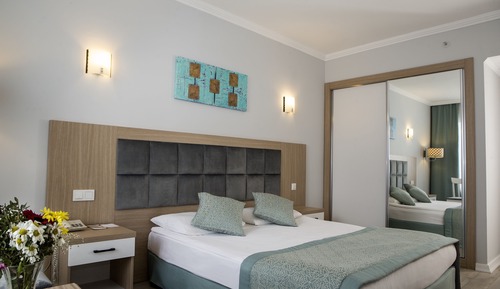 Corner Suite Sea View