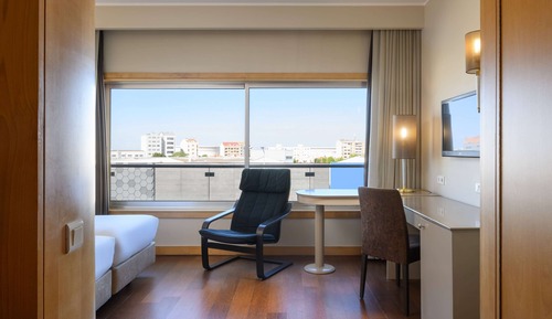 Room, 3 Twin Beds, Accessible, Non Smoking (Mobility)