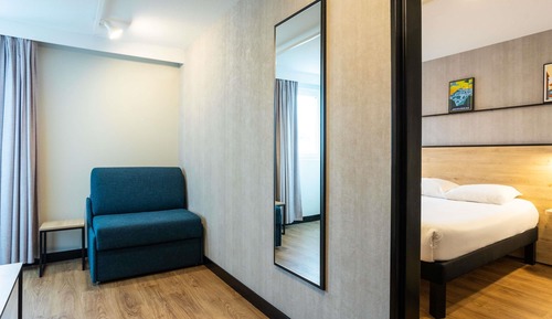 Family Room, Multiple Beds