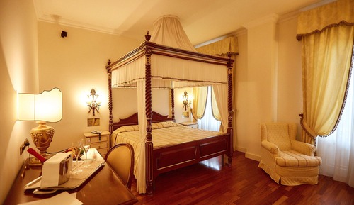 Junior Room