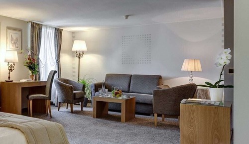 Junior Suite, 1 Bedroom, Balcony, Garden View