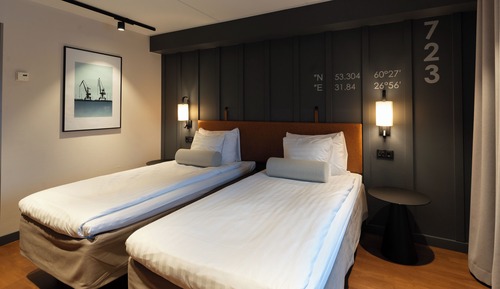 Standard Twin Room