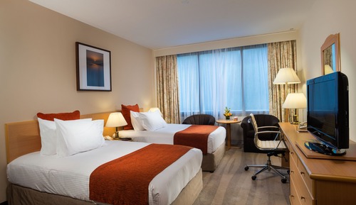 Room, 2 Twin Beds, City View
