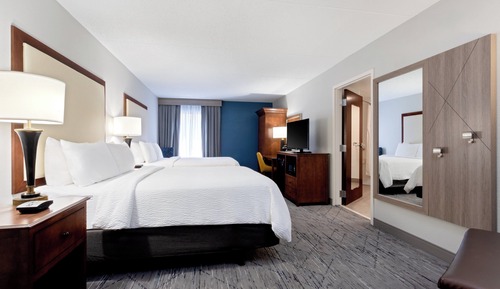 Premium Single Room, 1 King Bed (Mobility, Access Tub)