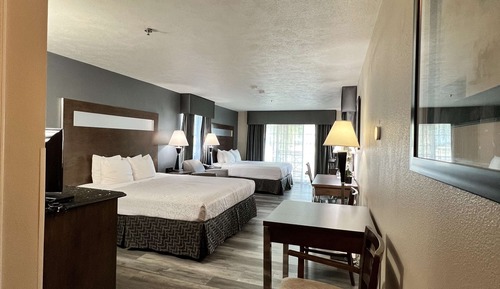 Standard Room, Multiple Beds, Non Smoking, Balcony