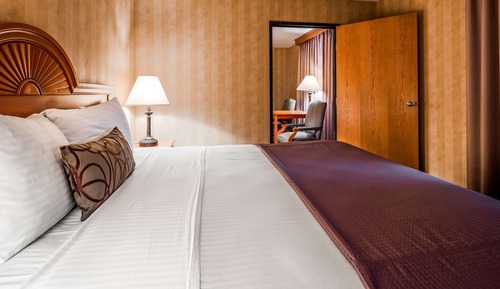 Suite, Multiple Beds, Non Smoking, Microwave