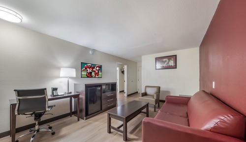 Suite, 1 King Bed, Non Smoking