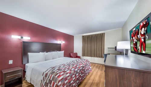 Deluxe Room, 1 King Bed, Accessible, Non Smoking