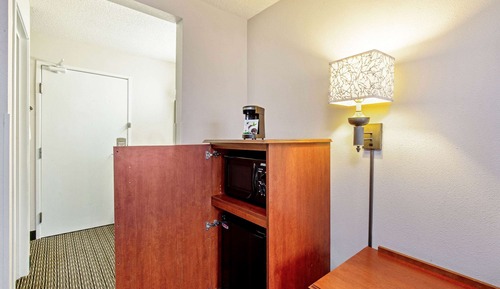 Studio Suite, 1 King Bed, Non Smoking