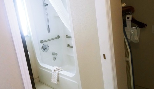 Room, 1 Queen Bed, Accessible, Non Smoking (Mobility)