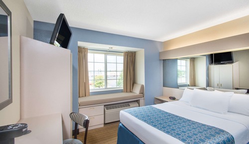 Room, 1 Queen Bed, Non Smoking