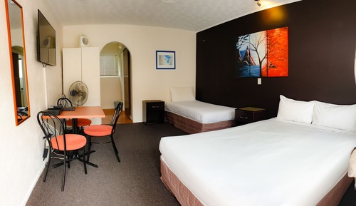 Economy Twin Room