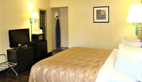 Suite, 1 King Bed, Non Smoking (1 Bedroom)