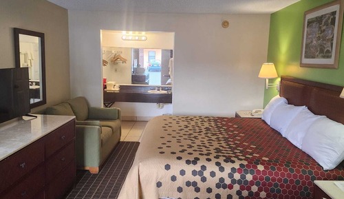 Standard Room, 1 King Bed, Non Smoking