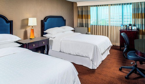 Classic Room, 2 Double Beds (Mobility Accessible, Tub)