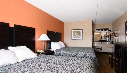 Room, 2 Queen Beds, Smoking