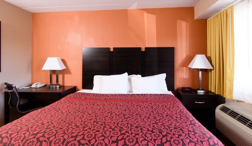 Room, 1 King Bed, Accessible, Non Smoking (Mobility)