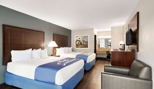 Room, 2 Queen Beds, Non Smoking