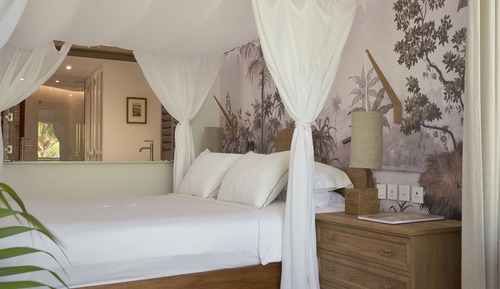 Deluxe Room (Premium)