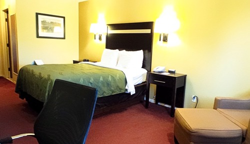 Standard Room, 1 Queen Bed, Non Smoking