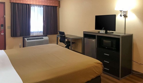 Standard Room, 1 King Bed, Non Smoking