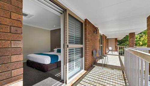 Deluxe Queen Room