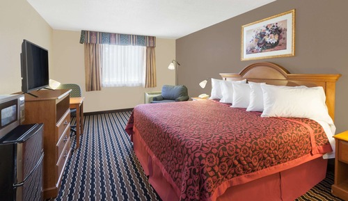 Studio Suite, 1 King Bed, Non Smoking
