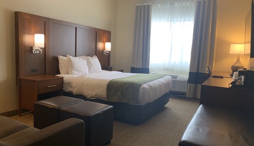 Suite, 1 Queen Bed with Sofa bed, Accessible, Non Smoking (Accessible Tub)