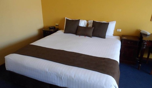Executive King Bed Room 