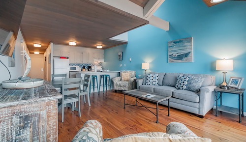 Standard Condo, 1 King Bed with Sofa bed, Bay View (One Bedroom King Suite Condo)