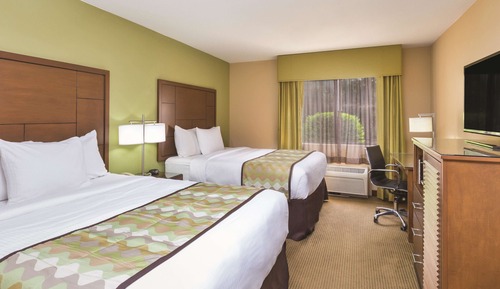 Deluxe Room, 2 Queen Beds, Non Smoking