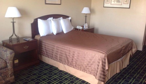 Standard Room, 1 King Bed, Smoking