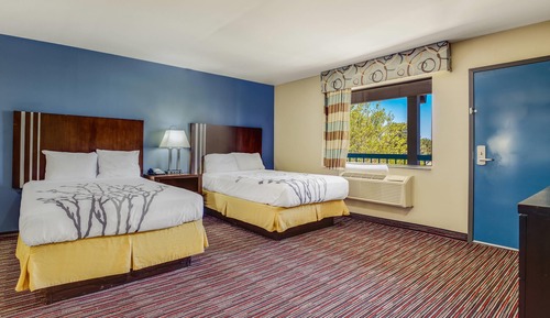 Suite, 2 Queen Beds, Non Smoking (Upgrade)