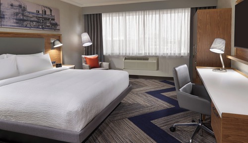 Room, 1 King Bed, Non Smoking, City View