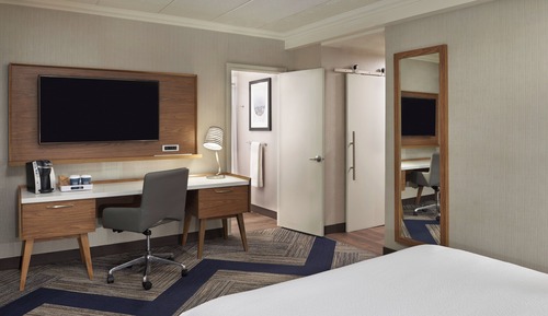 Room, 1 Queen Bed, Non Smoking, City View