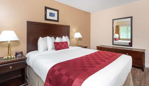 Suite, 2 Queen Beds, Non Smoking (2 Bedrooms)