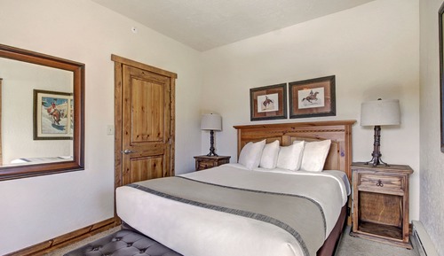 Condo, 3 Bedrooms