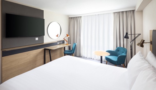 Standard Room, 1 Queen Bed