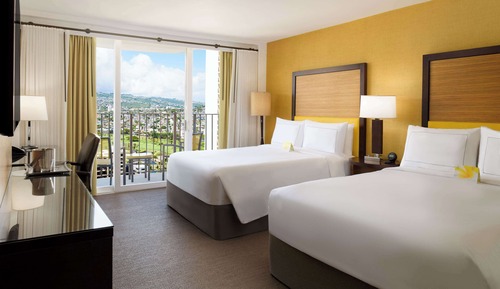Deluxe Room, 2 Queen Beds, Mountain View