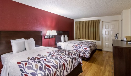 Deluxe Room, 2 Double Beds, Accessible, Non Smoking (Roll-In Shower)