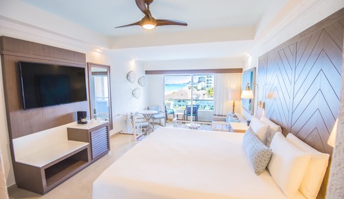 Junior Suite Ocean View King