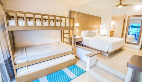 Family Junior Suite, King Bunk and Trundle Bed