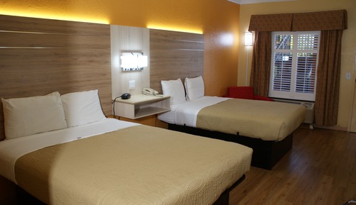 Room, 2 Queen Beds, Accessible, Non Smoking