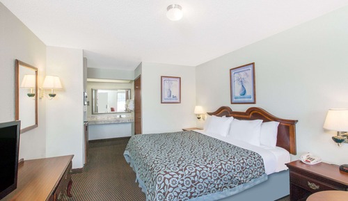 Standard Room, 1 King Bed
